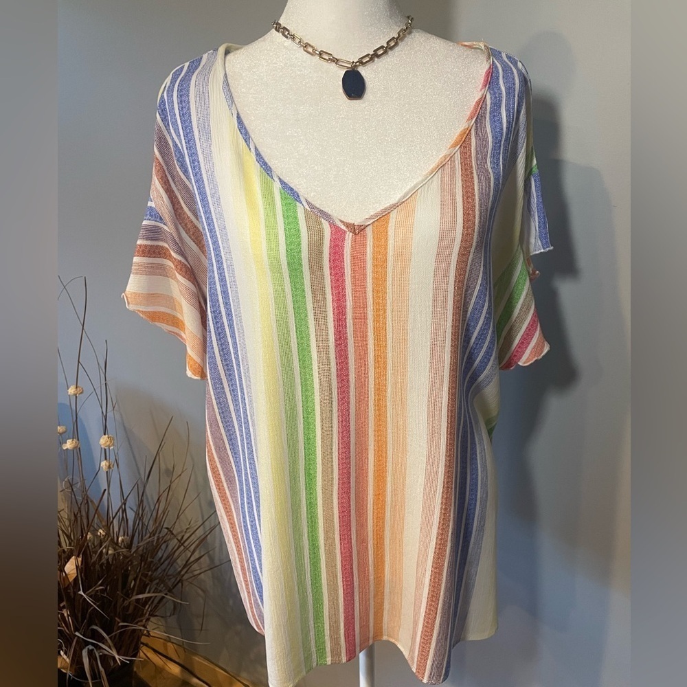Romantic Hut Women’s XL Rainbow Stripe V-Neck Short Sleeve Blouse 100% Viscose